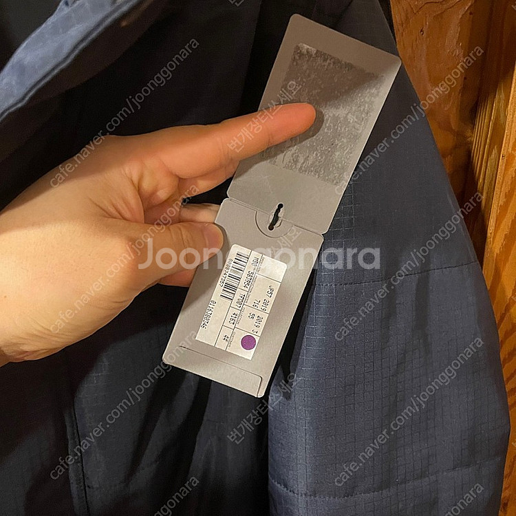 발렌시아가 BB로고 패딩 코트 판매 합니다.--7