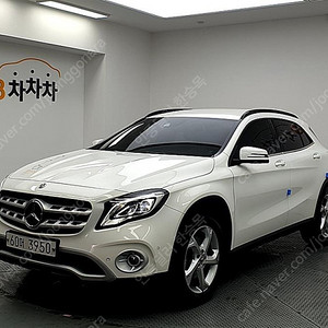 벤츠GLA클래스 X156 GLA220중고차 할부 리스 카드 전액할부 가능합니다