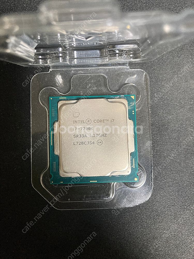 인텔 i7-7700K 뚜따된거 팔아요--0