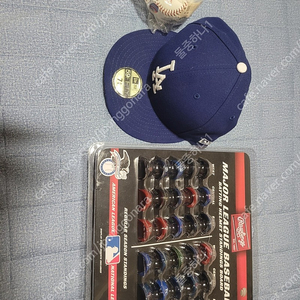 야구모자(LA다저스), 야구공(LA다저스) 및 MLB 전체팀 미니어처 모자