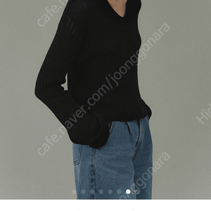 Lusso V-Neck Knit Top 엘보른 루쏘 브이넥 니트 블랙 새상품