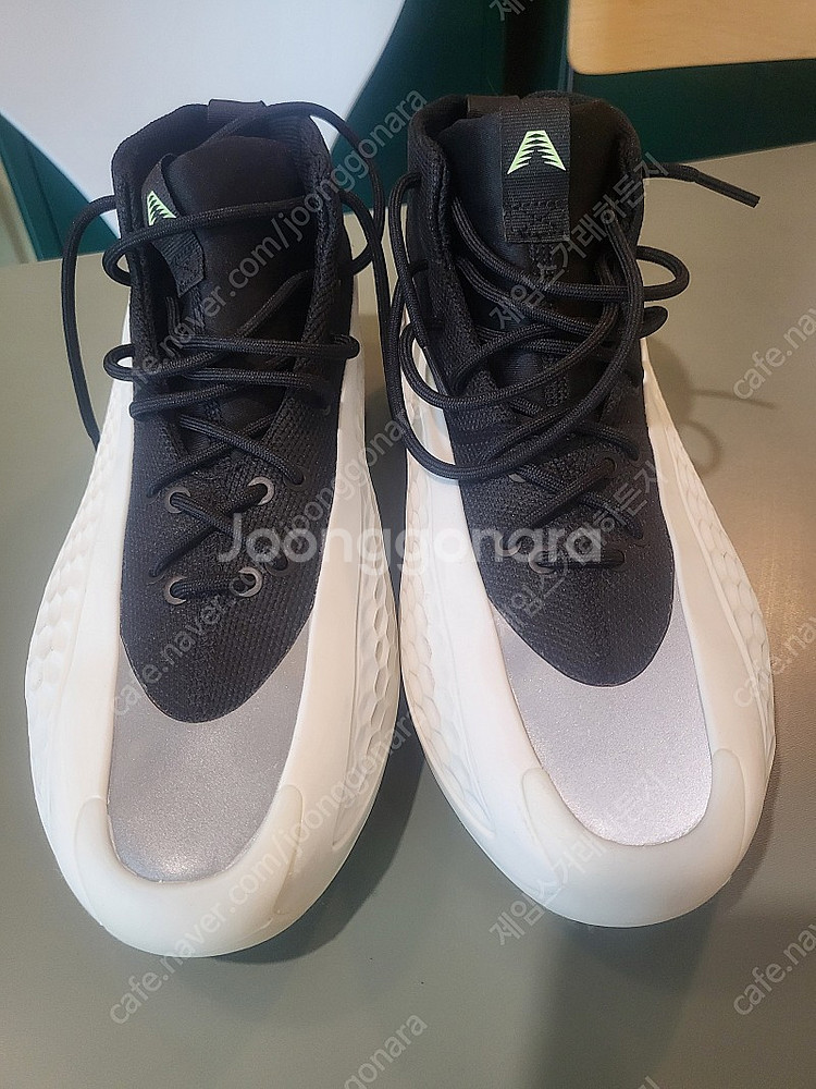 농구화 A.e1 280사이즈 중고팝니다.--0