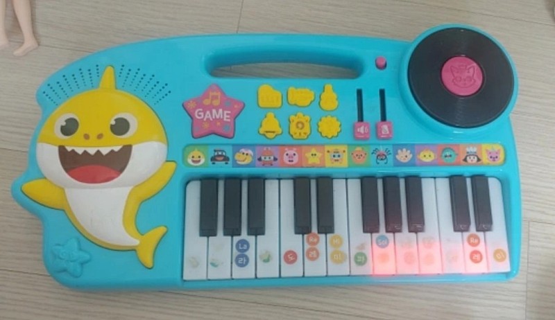 핑크퐁악기 아기상어피아노 유아장난감 음악멜로디