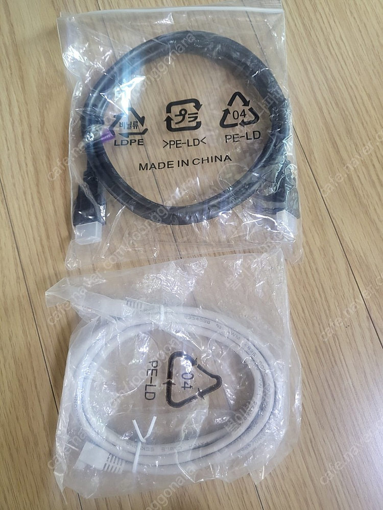 HDMI선과 랜선(UTP케이블1.5m) 수량팜.3개2천원--0