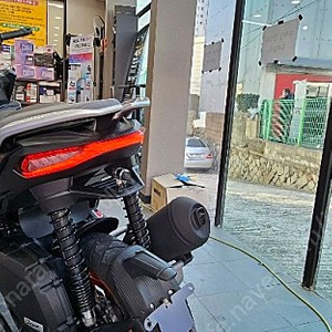 부산 아프릴리아 SR GT125S 4300키로 주행 팝니다