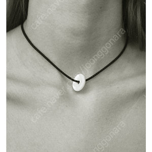 astre 아스트흐 Mother-of-pearl Necklace