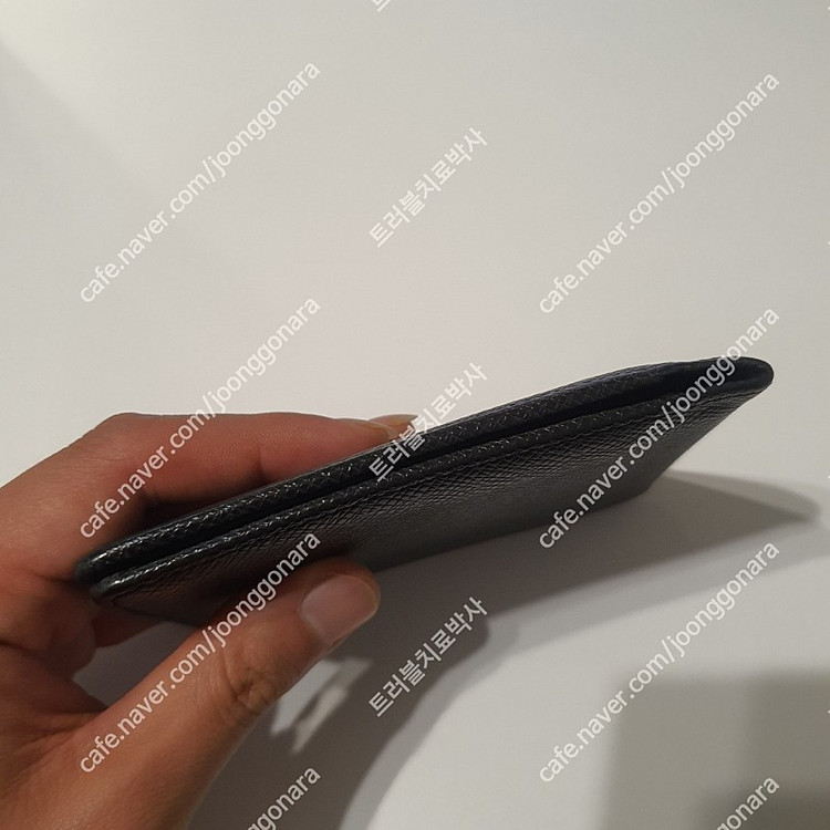 정품 루이비통 타이가 남자 반지갑 이미지