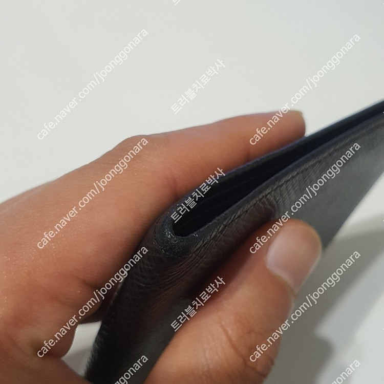 정품 루이비통 타이가 남자 반지갑 이미지