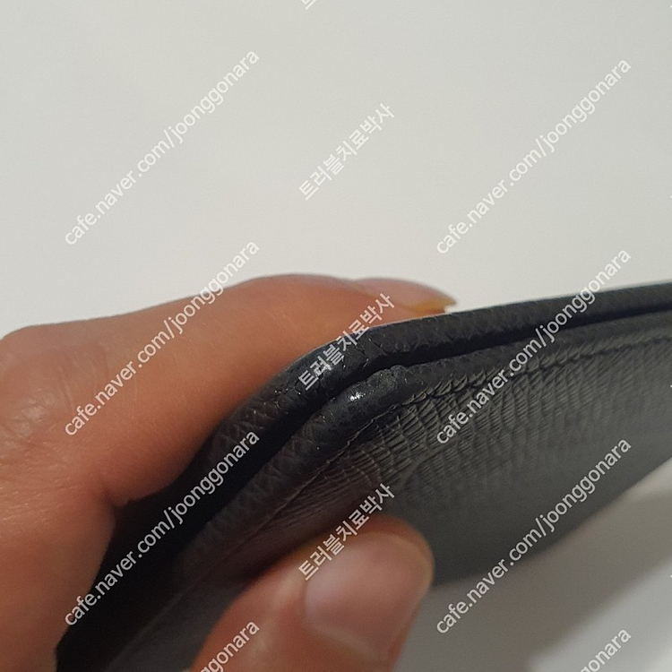 정품 루이비통 타이가 남자 반지갑 이미지