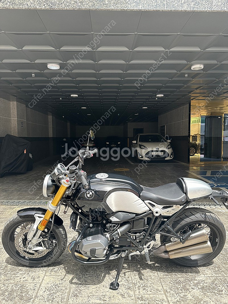 BMW알나인티 노멀 2020년식 신차급 판매합니다.--5