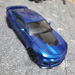 오토아트 1:18 카마로 ZL1 판매합니다.