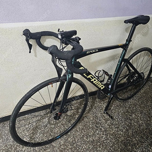 엘파마 에포카 디스크 105 시마노 자전거팝니다.