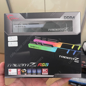 Gskill Trident Z ddr4 8gbx2 팔아요 3200 cl14