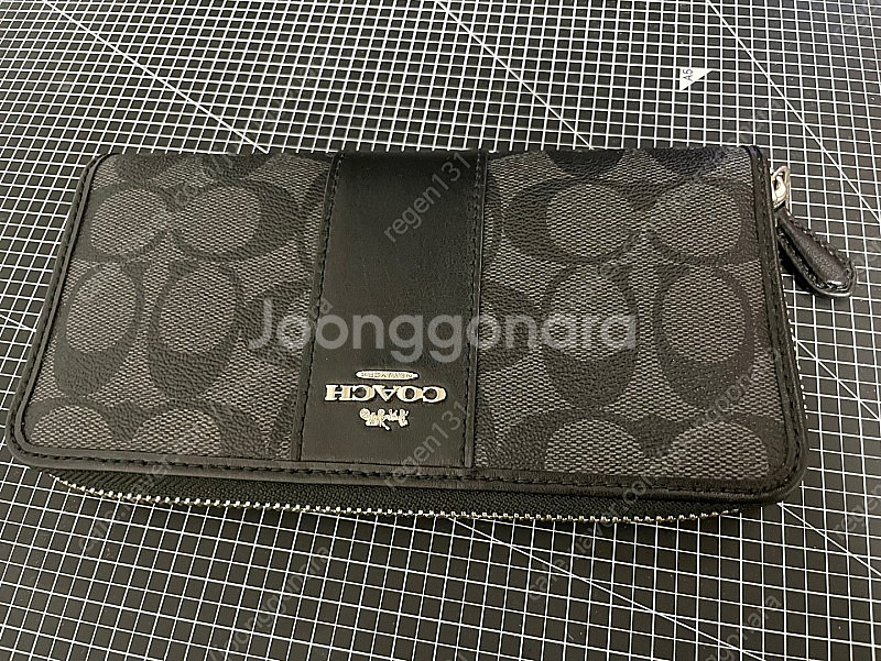 코치 여성 장지갑--0