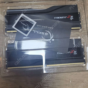 G.SKILL 지스킬 메모리 DDR5-6000 CL36 16x2 블랙 팝니다