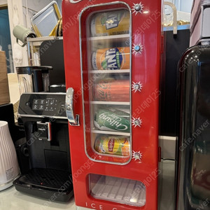 [새제품] 코카콜라 미니 자판기 냉장고 판매 합니다.