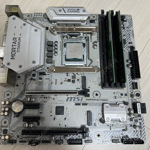 MSI B360M 박격포 티타늄 팝니다. (8,9세대 INTEL CPU사용가능)