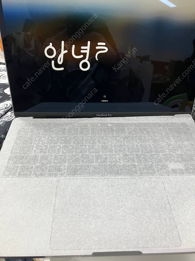 맥북프로 2020 (intel) i5 1.4Ghz + 13인치 + 16GB (8GB CTO) + 512GB (MXK52KH/A) 풀박스