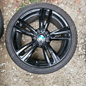 BMW 순정 정품 442M 19인치 휠타이어 팔아요.