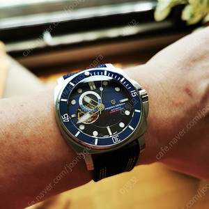 파가니 디자인 오픈 하트 블루 오토매틱 시계 새제품