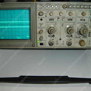 DIGITAL OSCILLOSCOPE ( TEK 2230 )