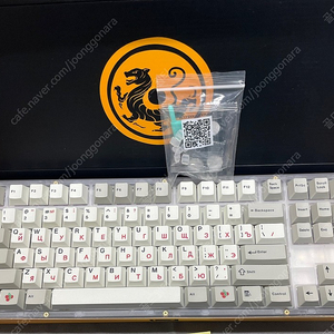 kbdfans 타이거라이트 기계식키보드 투명화이트