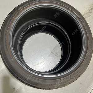 중고타이어 245/40R18 상태 좋은거 2짝 판매합니다. 2454018 BMW 벤츠 렉서스 타이어