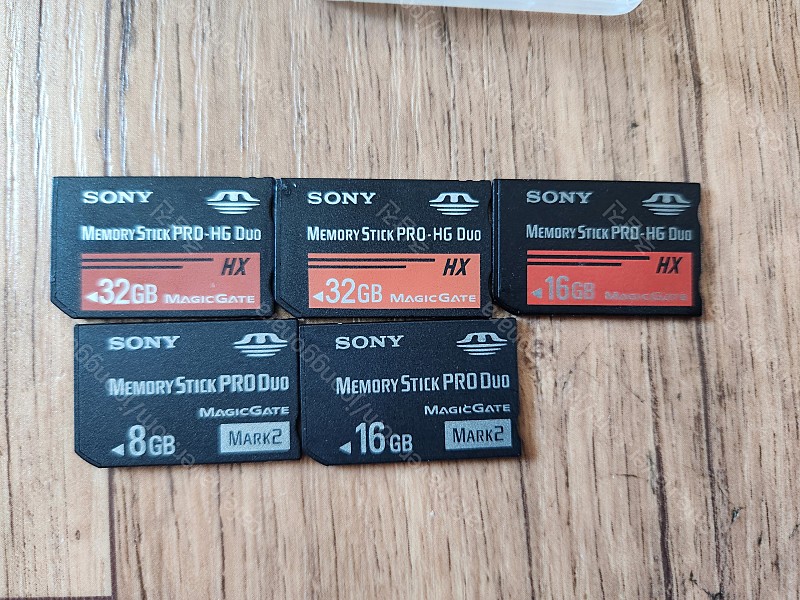 SONY MEMORY STICK PRO-HG DUO 32g , 16g, 8g, 소니 메모리스틱 듀오 판매 합니다.