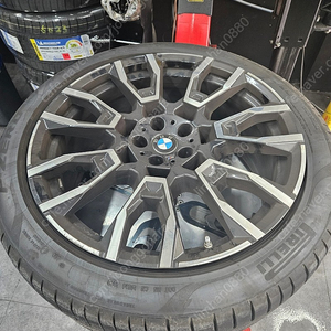 BMW X6LCI 23년식 휠타이어