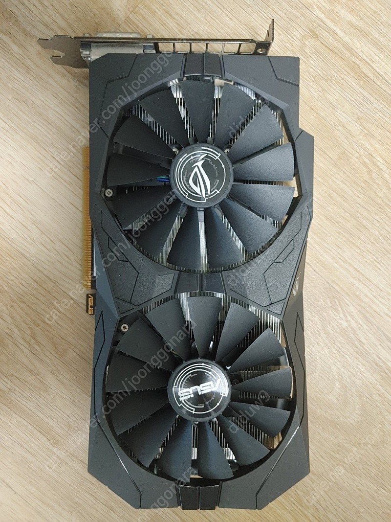 1050ti 그래픽카드 판매합니다.( ASUS ROG STRIX 지포스 GTX1050 Ti GAMING D5 4GB)