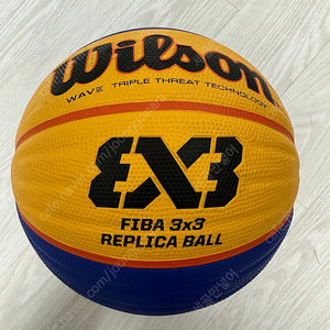 윌슨 FIBA 게임 레플리카 농구공 세제품 팝니다