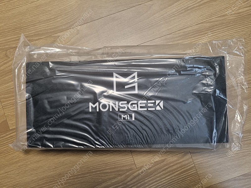MONSGEEK M1 75%배열 알루미늄 키보드 블랙 새것 + 하이무 바다소금 스위치