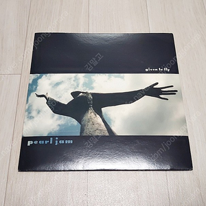 Pearl Jam Given To Fly 7인치 싱글 LP 판매