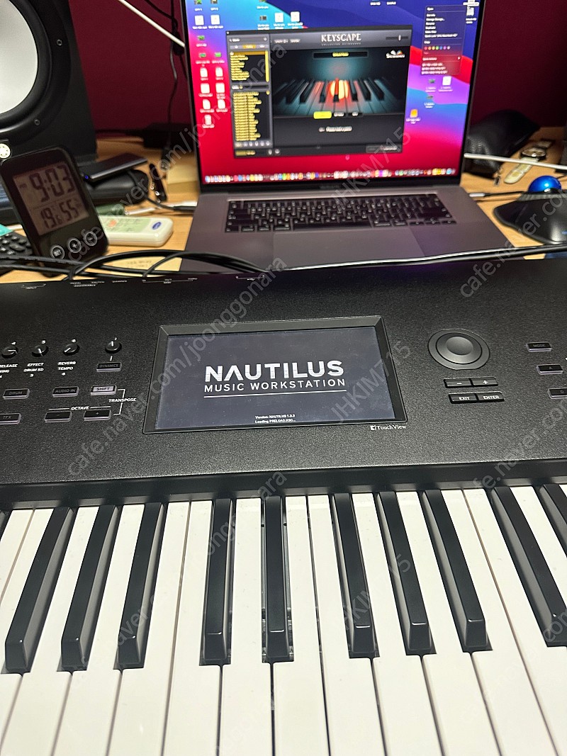 Korg Nautilus 코르그 노틸러스 61건반 + 케이스 + 폐달 판매합니다!