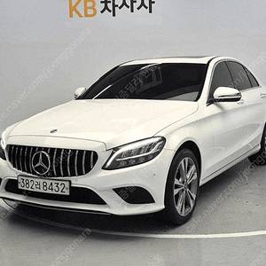 벤츠C클래스 W205 C220 d 4MATIC (5인승)중고차 할부 리스 카드 전액할부 가능합니다