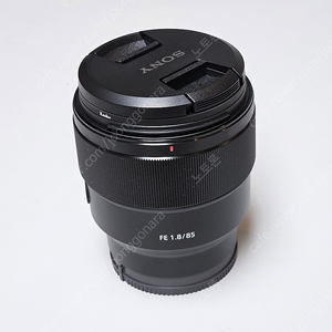 소니 SEL85F18 (85mm f1.8, 85.8) 렌즈 팝니다.