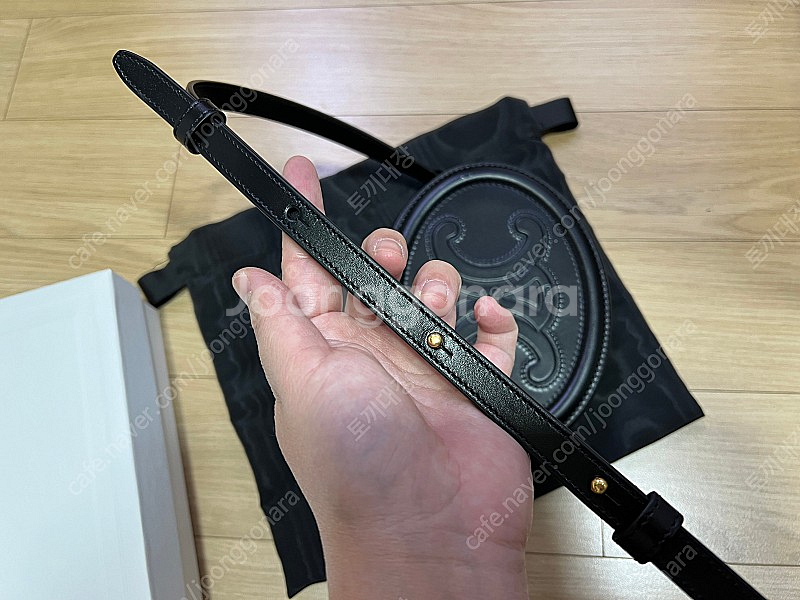 셀린느 오벌펄스 미니 블랙--7