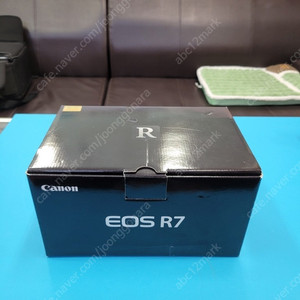 EOS R7 + RF-S 18-45mm 렌즈 Kit