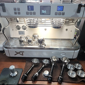 달라코르테 XT 2그룹 54mm 카페 하이엔드 커피머신