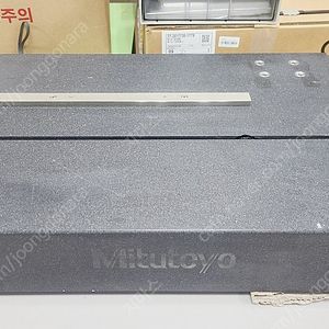 MITUTOYO 석정반 600 X450mm ( 형상측정기에서 발취)