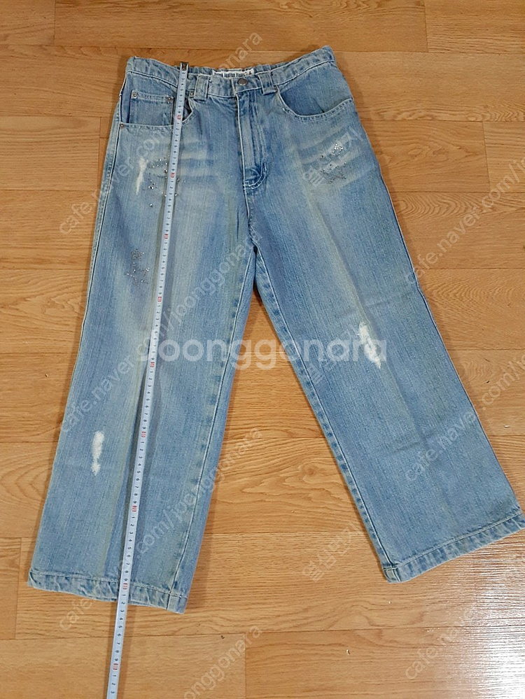 청바지 예쁜니다 편하게 입부세요 3000원 직거래 가능해요--3