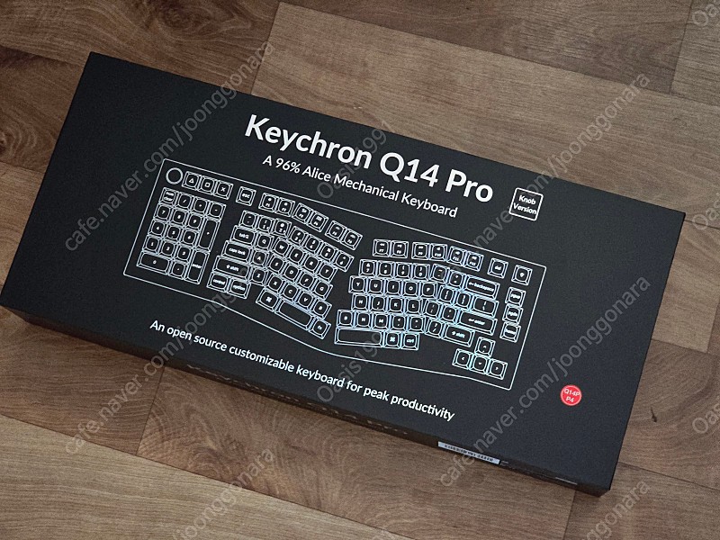 키크론 Q14 PRO 키보드 + 전용 원목 팜레스트 판매.