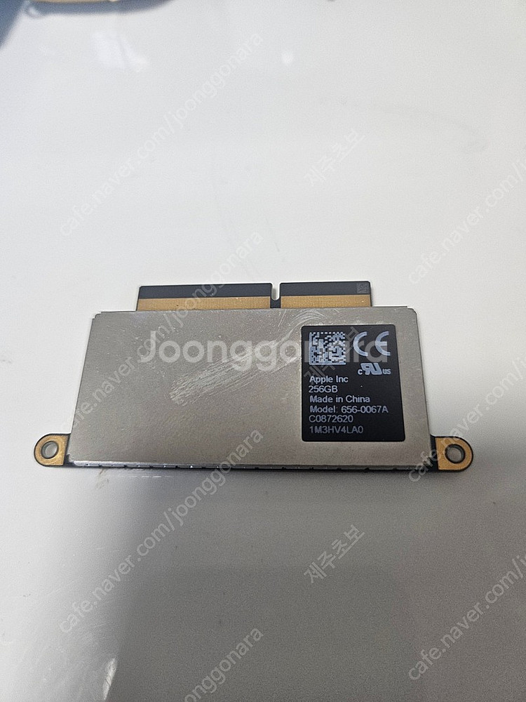 2017 맥북프로용 256기가 ssd 팝니다--0