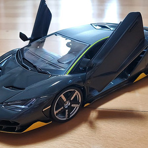 1:18 자동차 다이캐스트