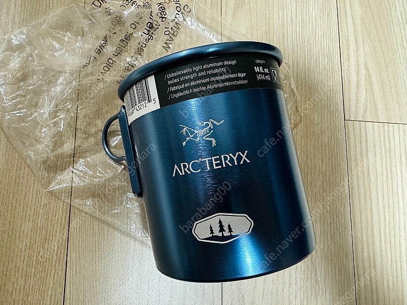 아크테릭스 x GSI 캠핑 머그컵 새상품 판매합니다.