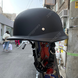 할리데이비슨 독일군 바이크 반모 헬멧 매트블랙 새상품 팝니다.