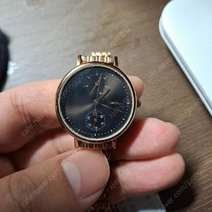 로즈골드 여성용 메탈 시계