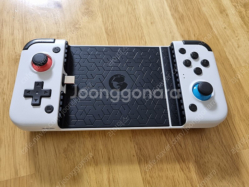 gamesir x2 c타입 판매합니다--1