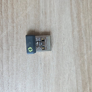 로지텍 로지볼트 USB 수신기