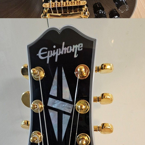 에피폰 레스폴 커스텀 일렉 기타 팝니다 (Epiphone Les Paul Custom (EILCEBGH1))